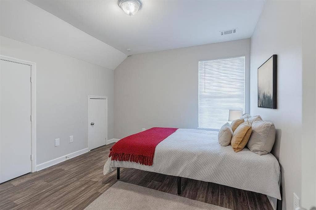 2 BR in Atlanta