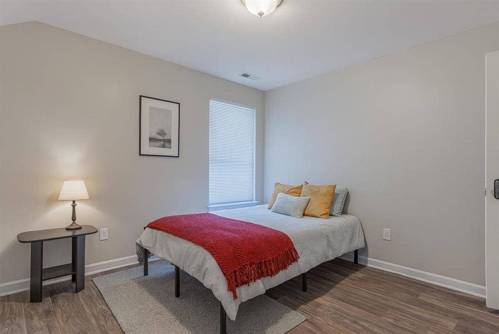 2 BR in Atlanta