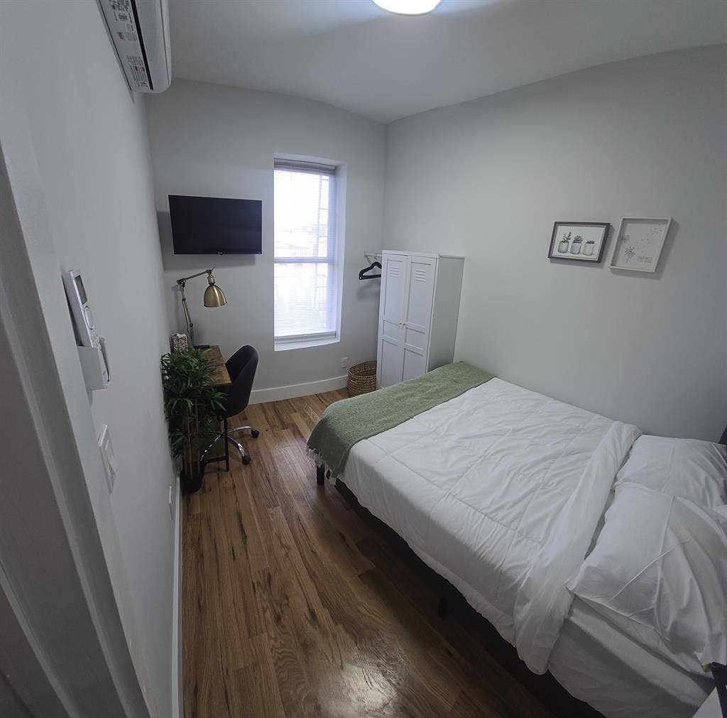 Furnished private room brooklyn