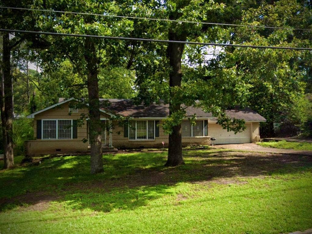 6 BR in Jackson