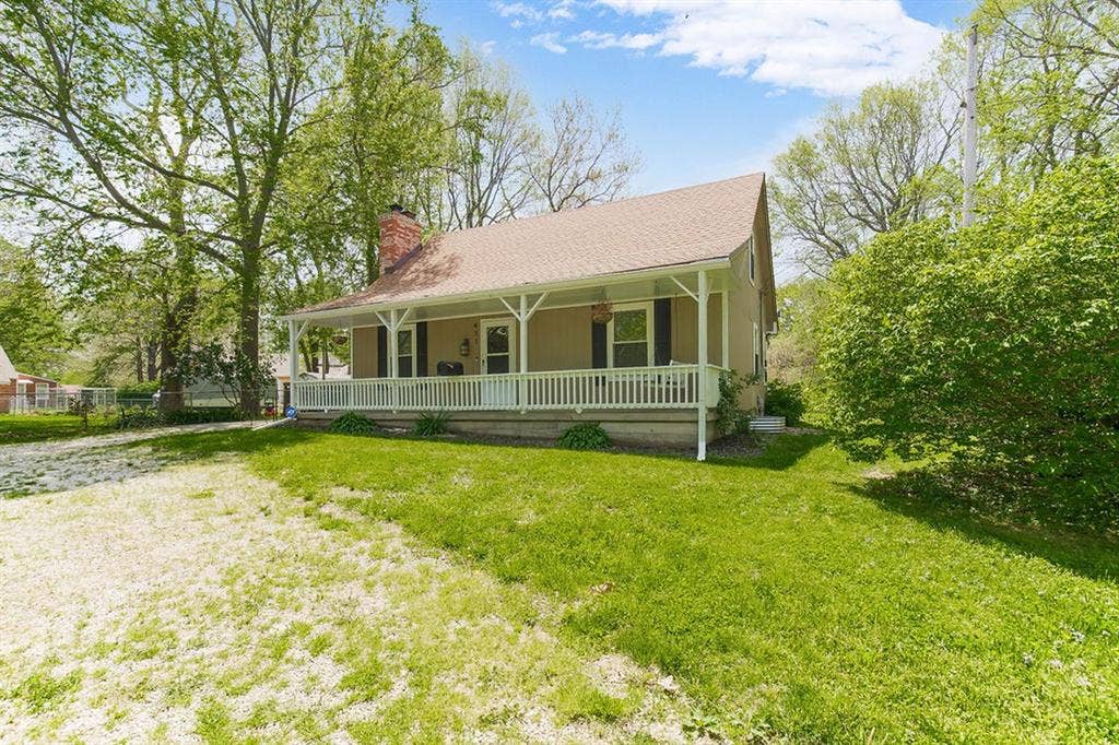 7 BR in Independence