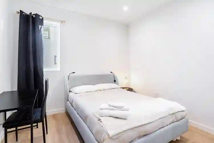 4 BR in Los Angeles