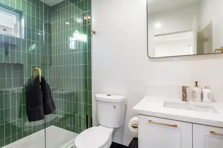 4 BR in Los Angeles