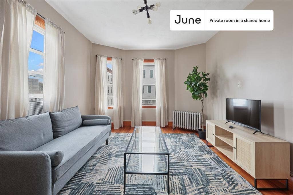 4 BR in Boston