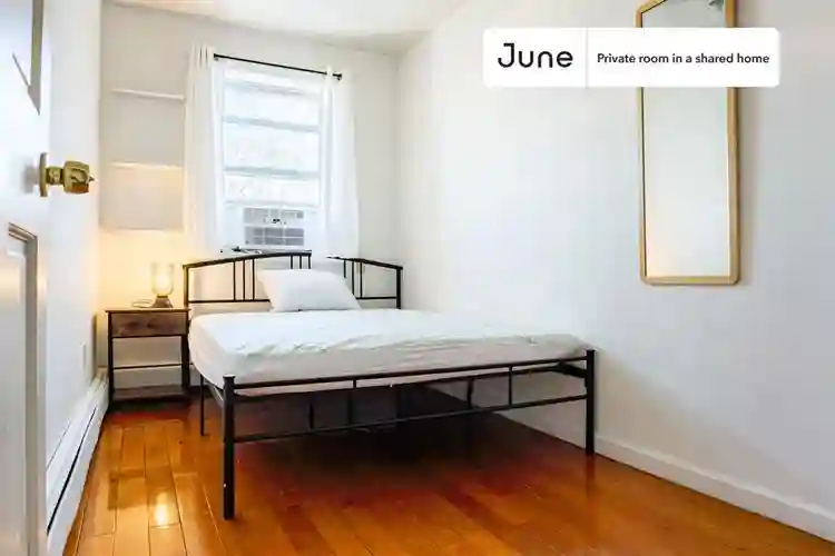 2 BR in New York City