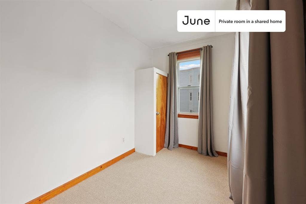 4 BR in Boston
