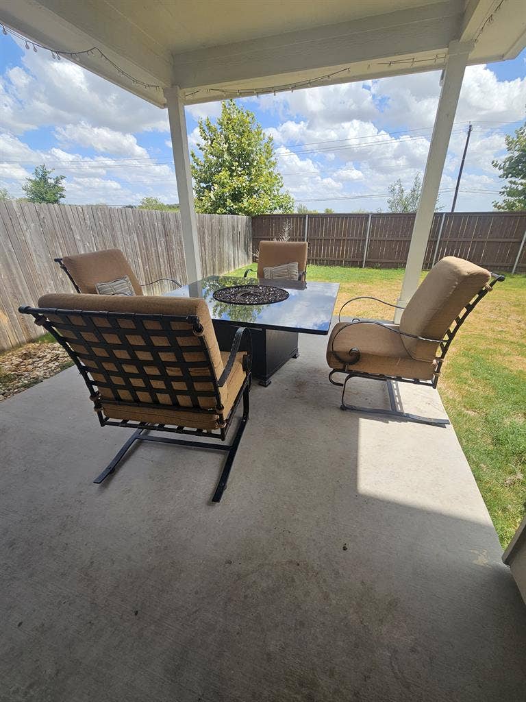 Master Bedroom available South ATX