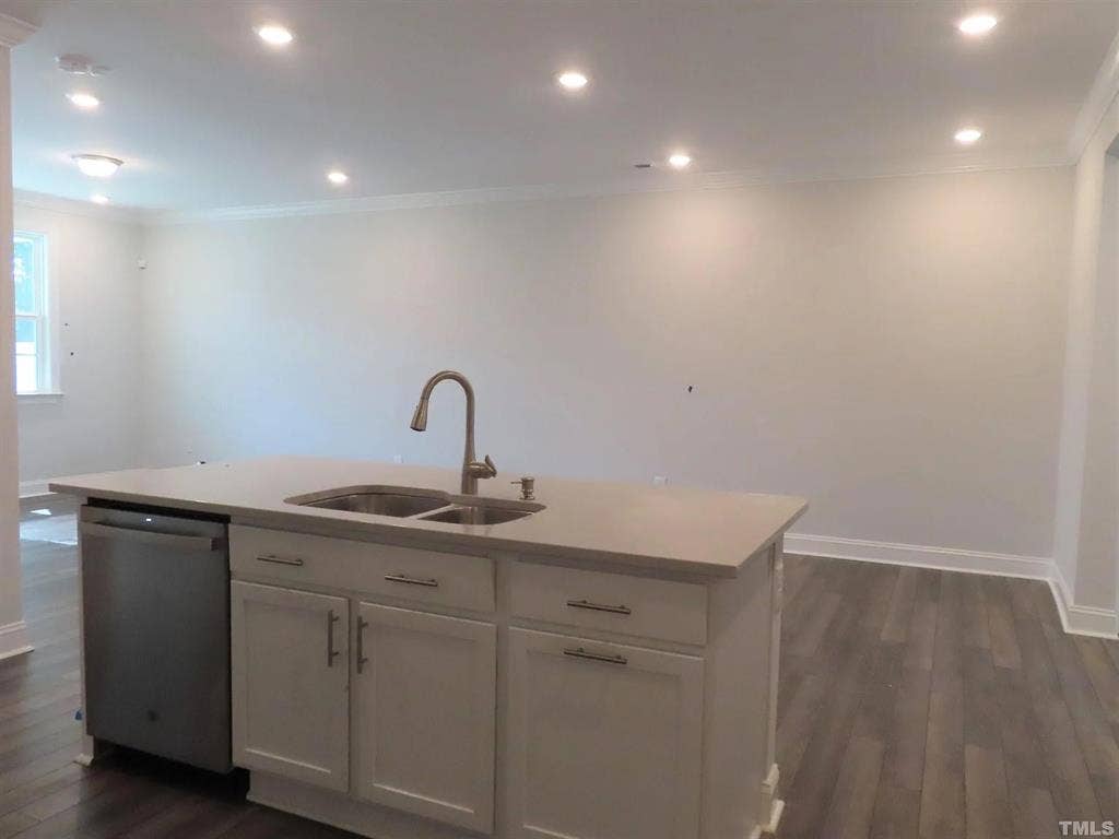 4 BR in Cary