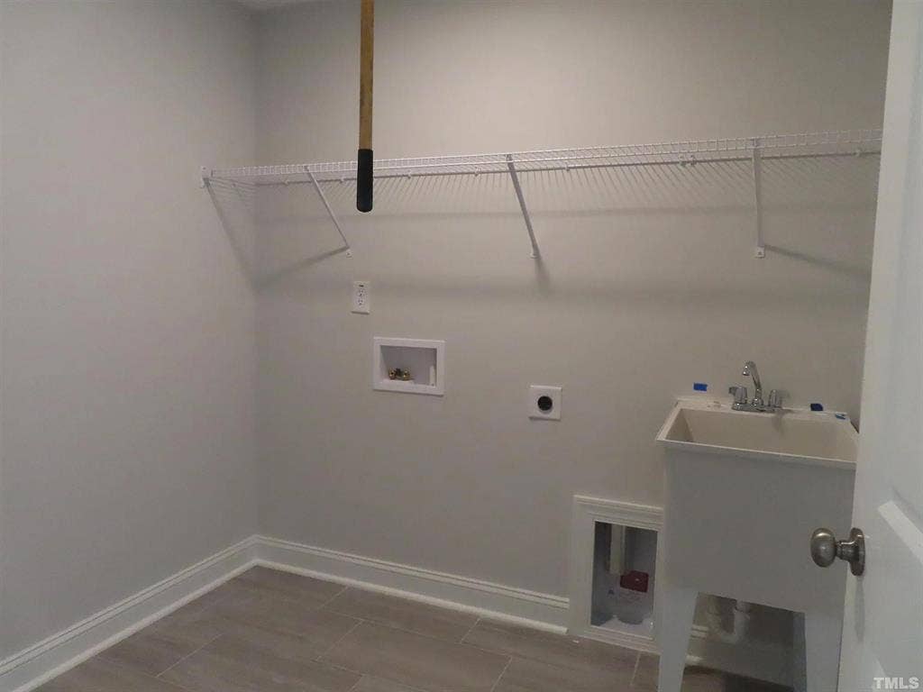 4 BR in Cary