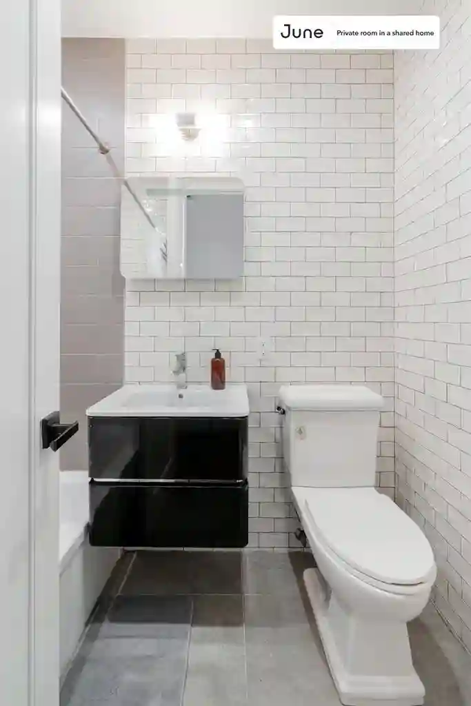 3 BR in New York City