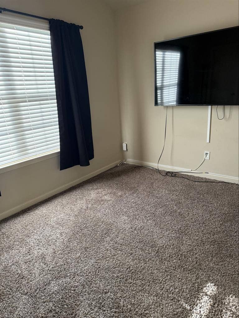 Own room with TV walk in closet,