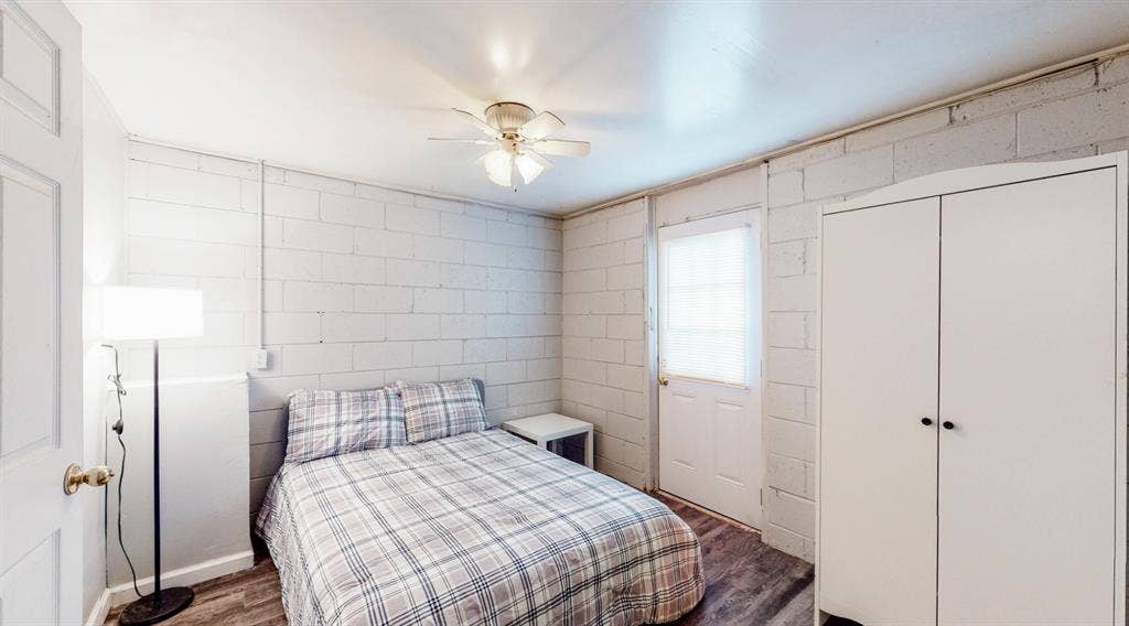 7 BR in Forest Park