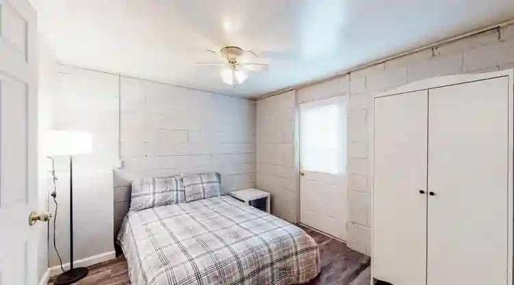 7 BR in Forest Park