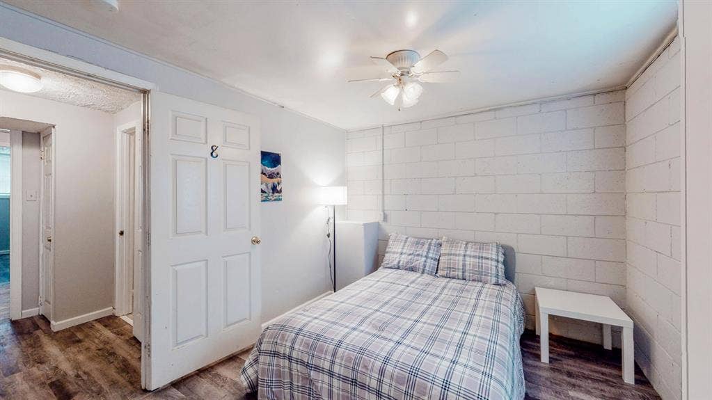 7 BR in Forest Park