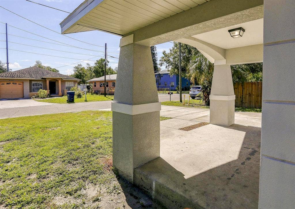 7 BR in Tampa