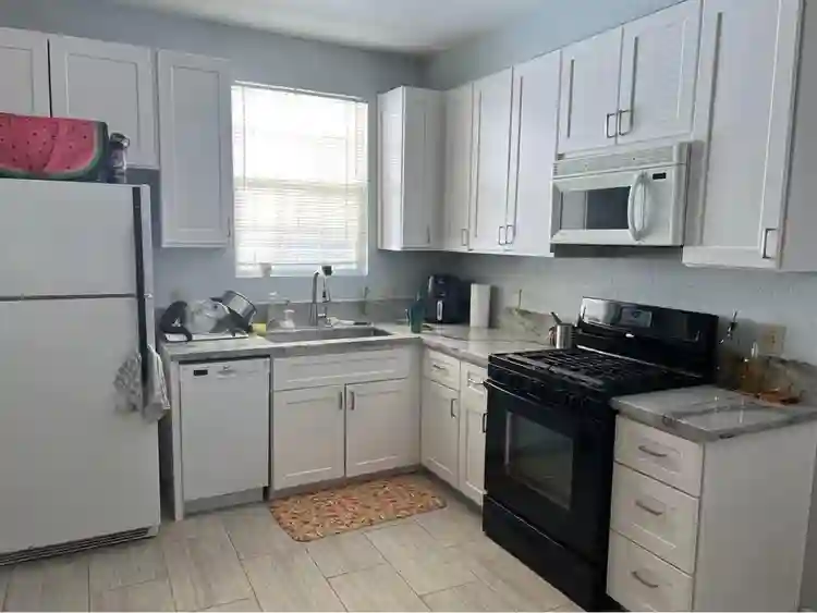 Spacious home & yard in Curtis Park