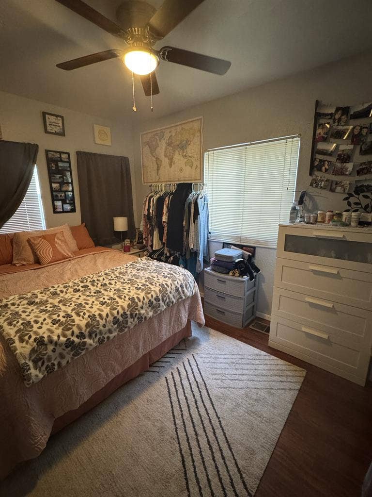 Spacious home & yard in Curtis Park