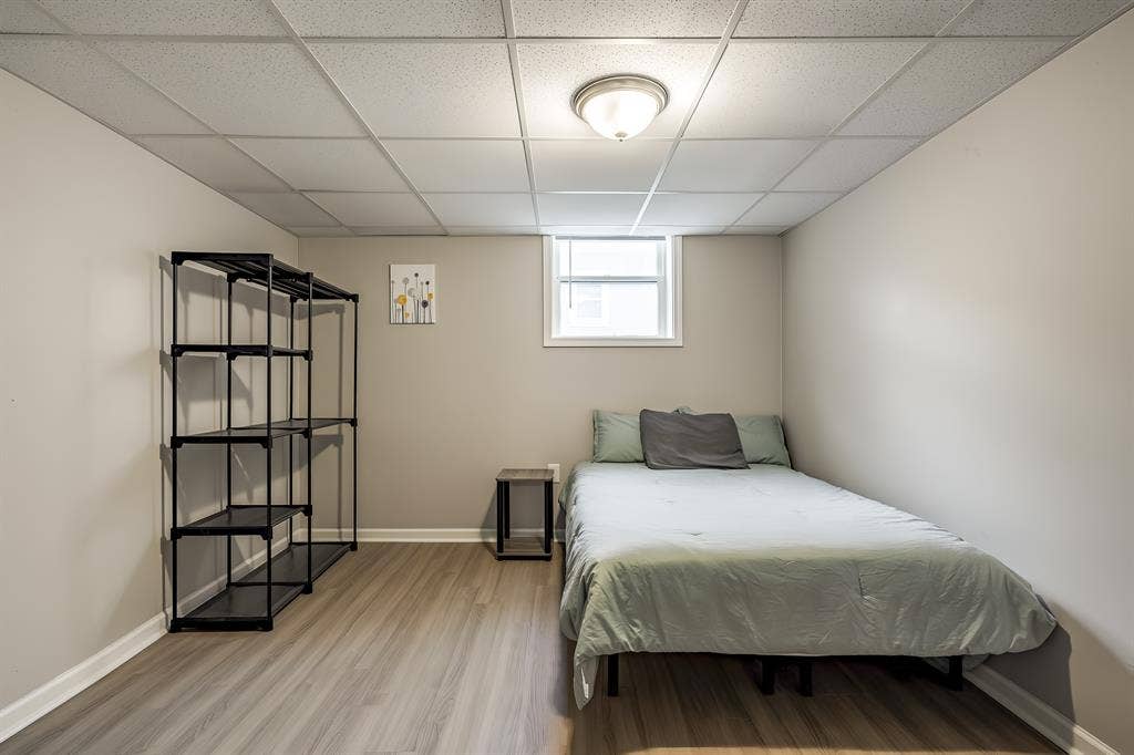 10 BR in Riverdale