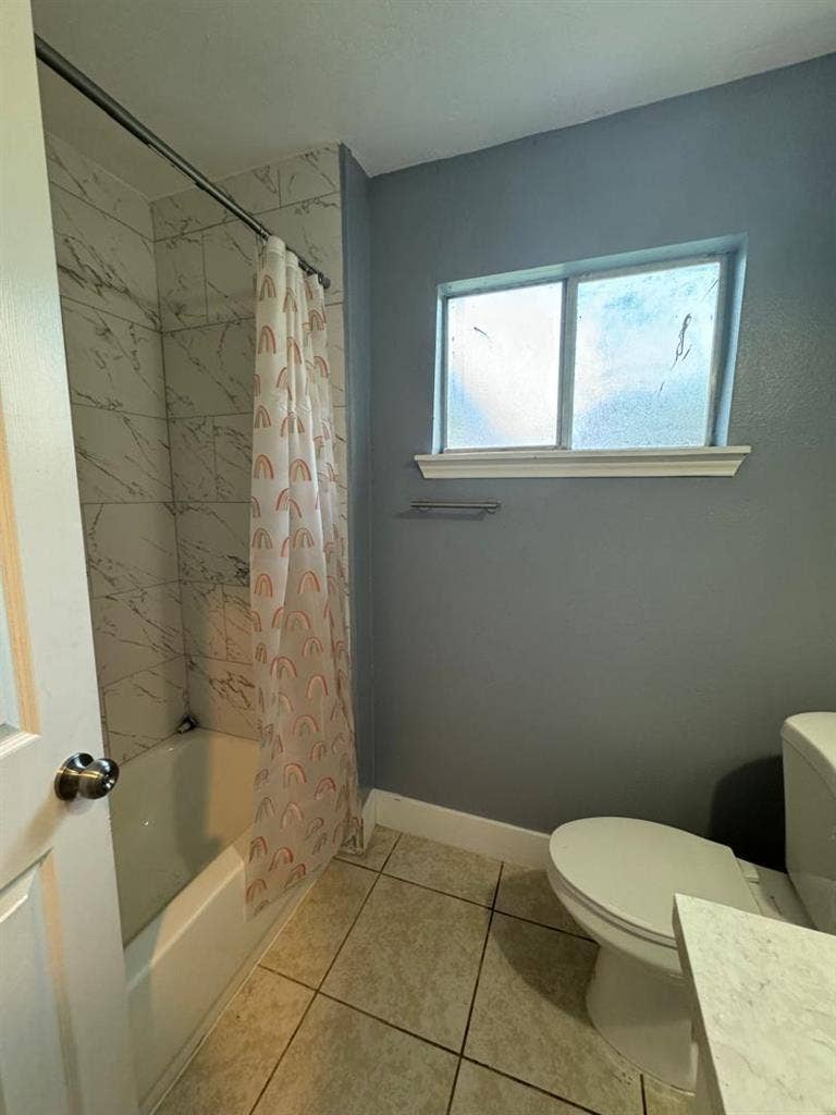 4 BR in Houston