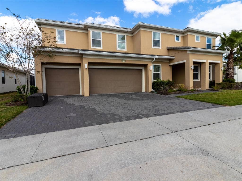 13 BR in Kissimmee