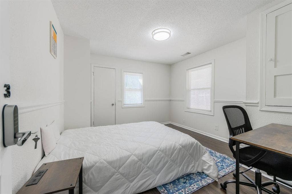 8 BR in Kansas City