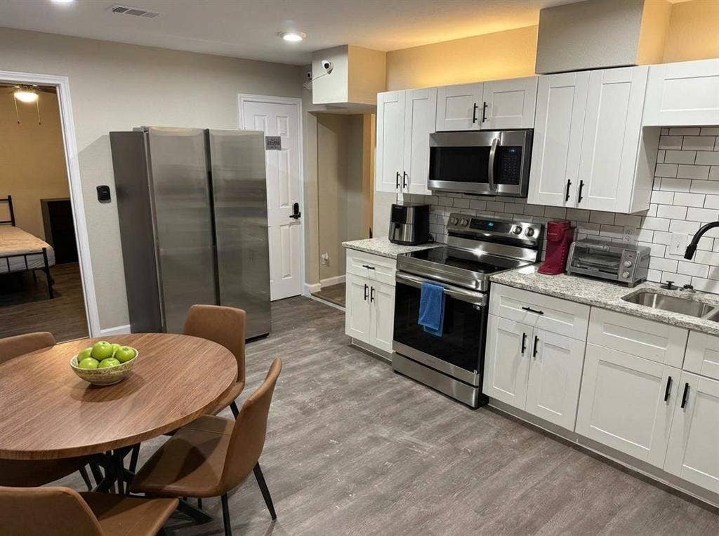 3 BR in Dallas