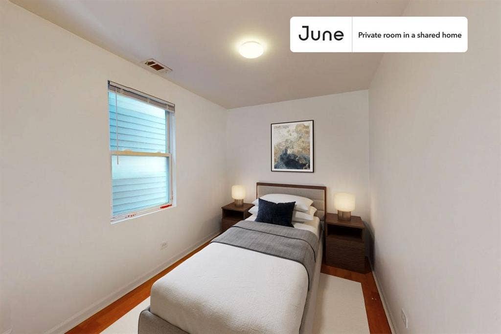 3 BR in Chicago
