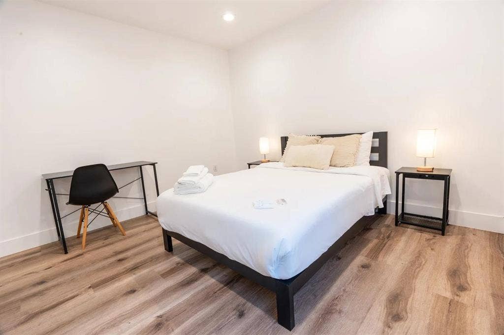 5 BR in Los Angeles