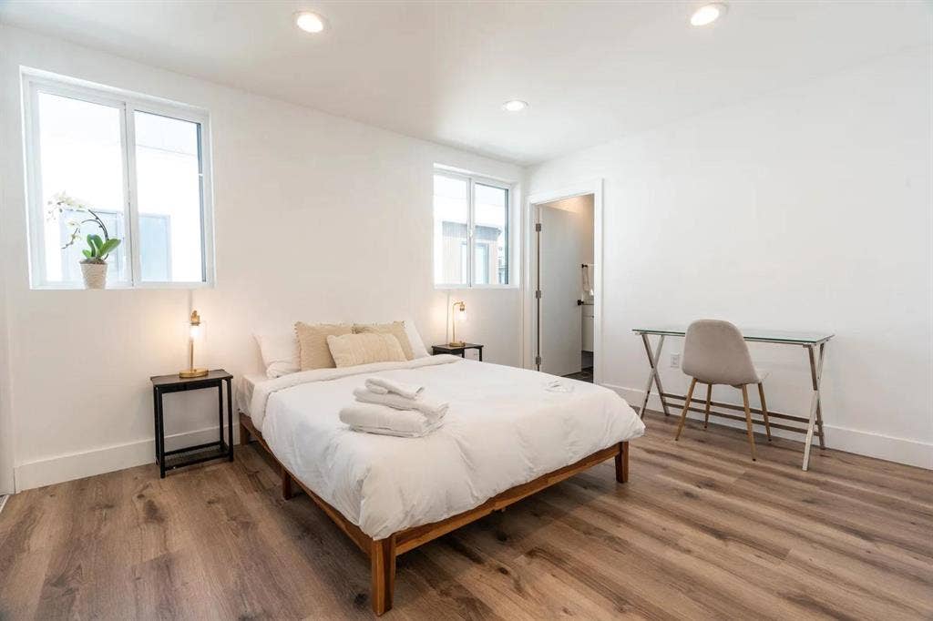 5 BR in Los Angeles