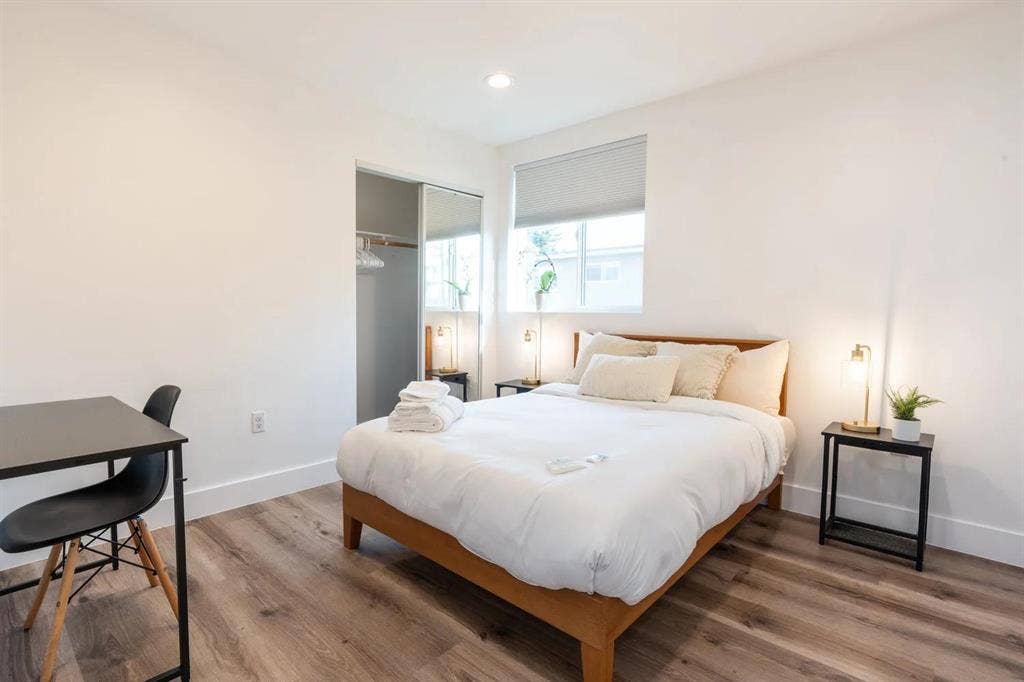 5 BR in Los Angeles