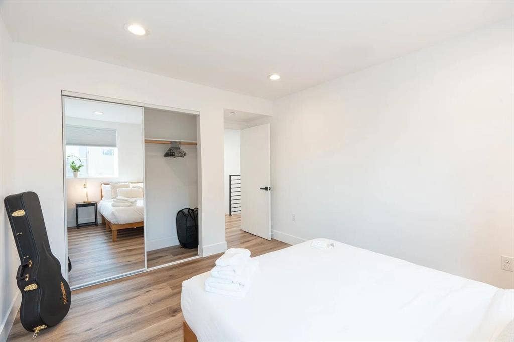 5 BR in Los Angeles