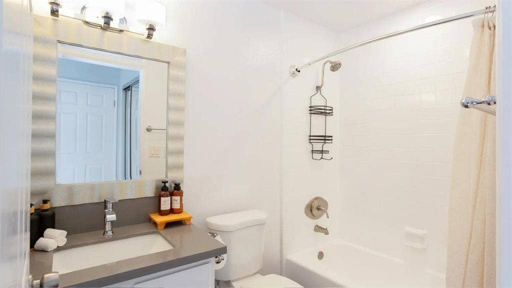 3 BR in Los Angeles