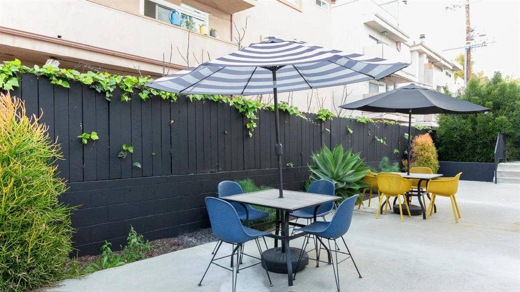 3 BR in Los Angeles