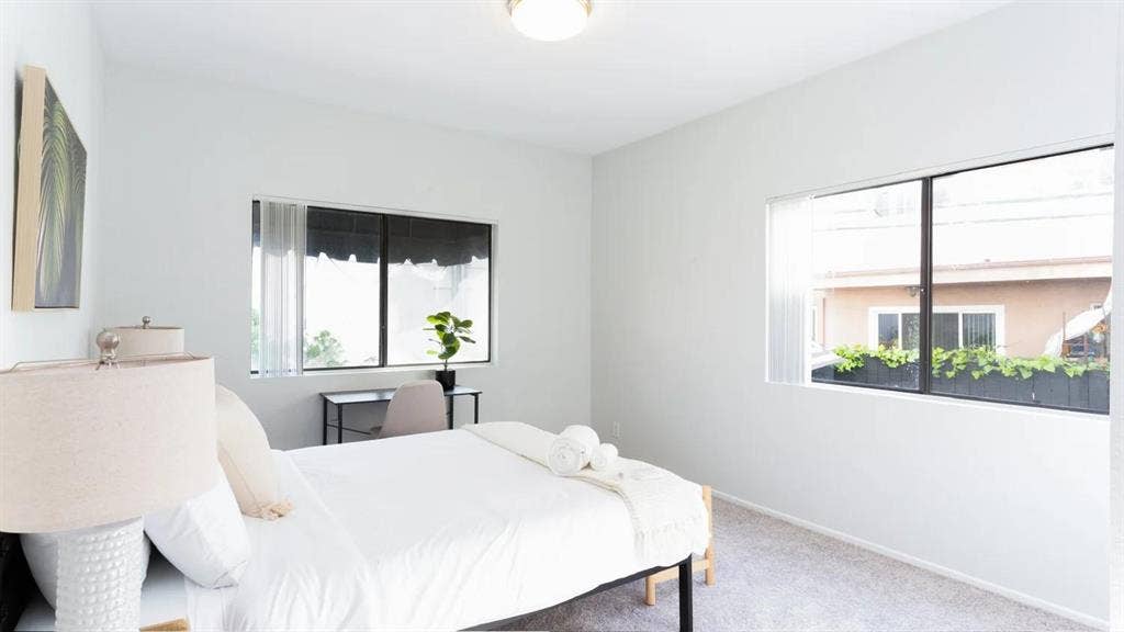 3 BR in Los Angeles
