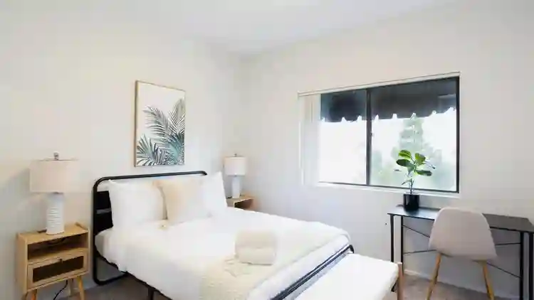 3 BR in Los Angeles