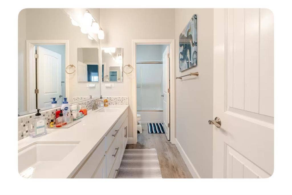 Luxury Furnished room