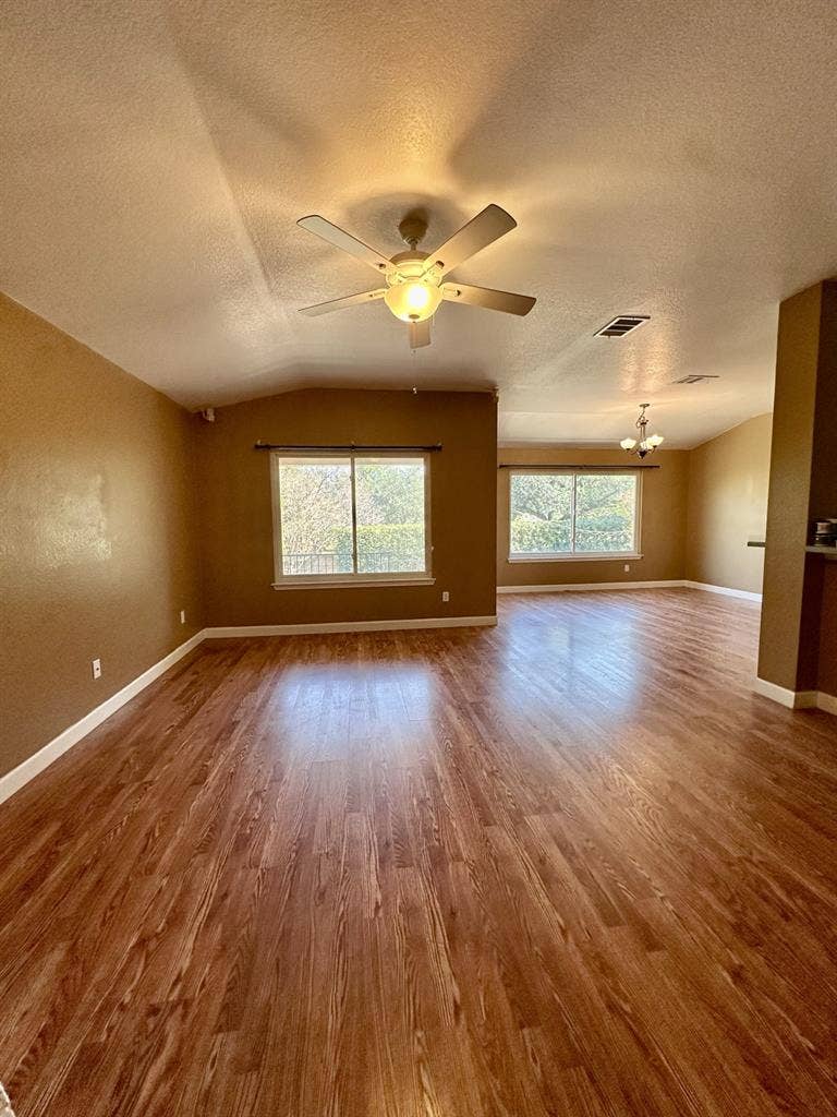 Private Room - All bills included