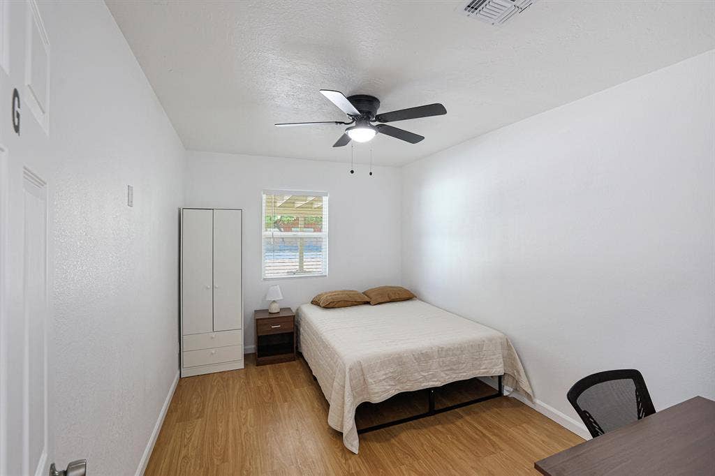 8 BR in Phoenix