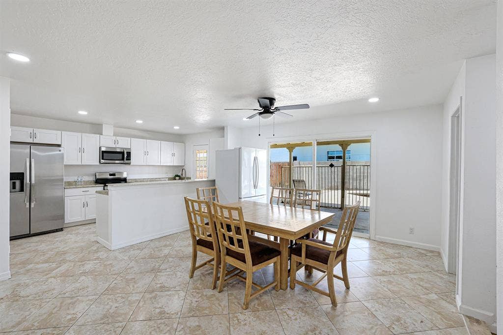 8 BR in Phoenix