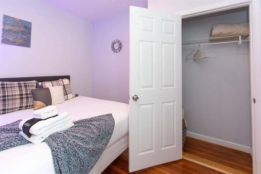 5 BR in Boston