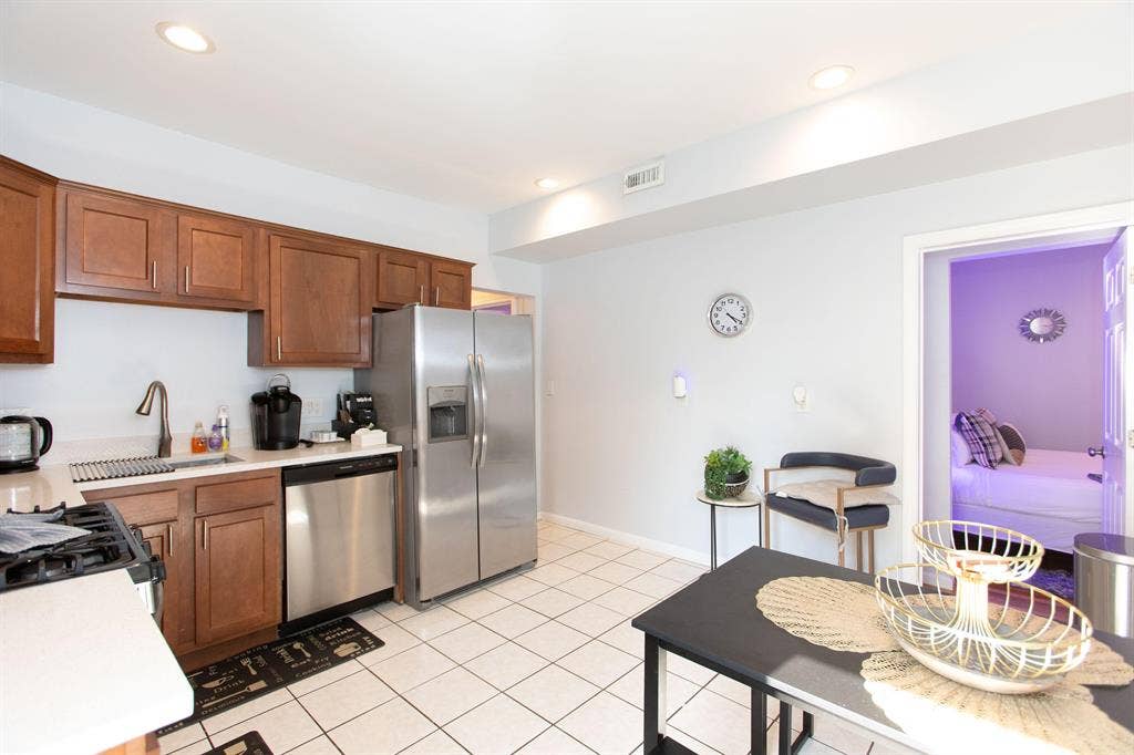 5 BR in Boston