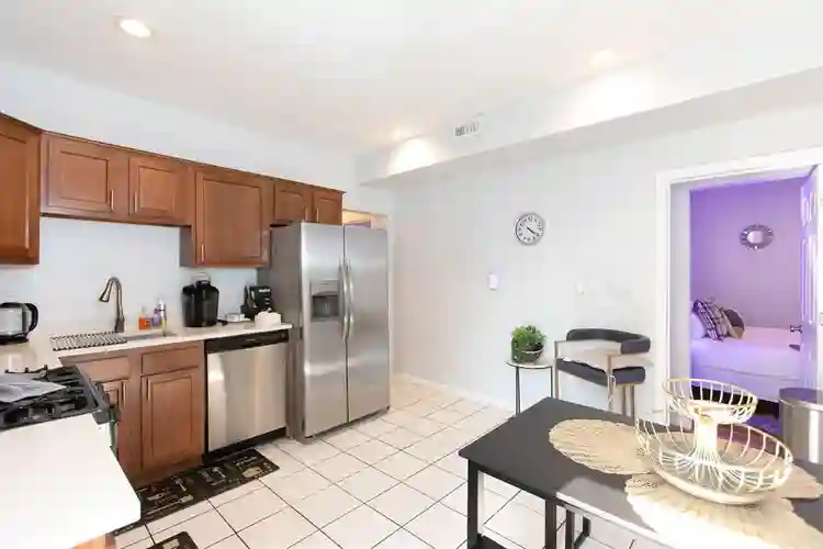 5 BR in Boston