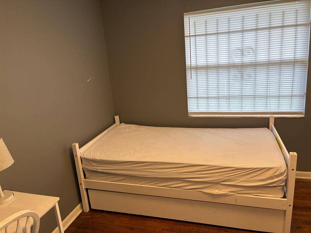 6 BR in Jacksonville