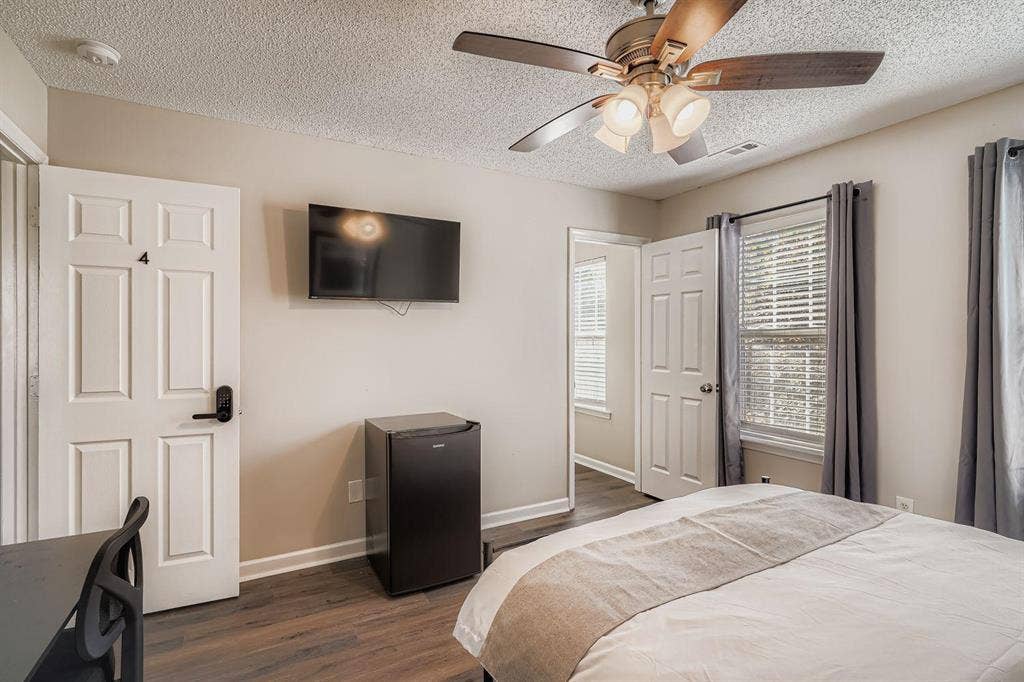 6 BR in Charlotte