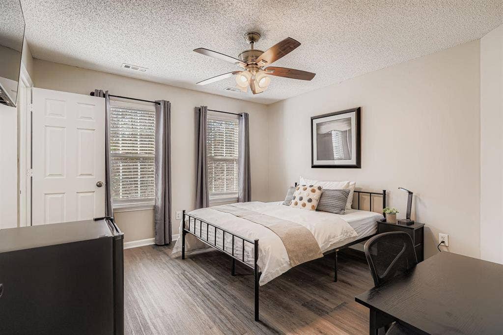 6 BR in Charlotte