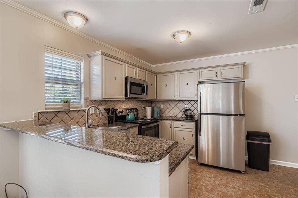 6 BR in Charlotte