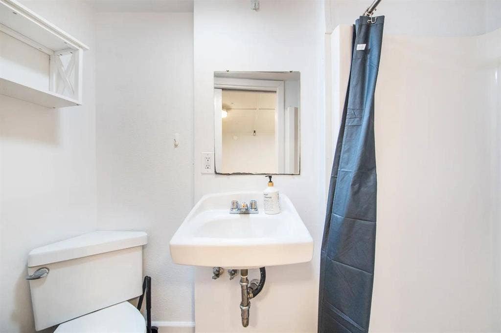 6 BR in Los Angeles