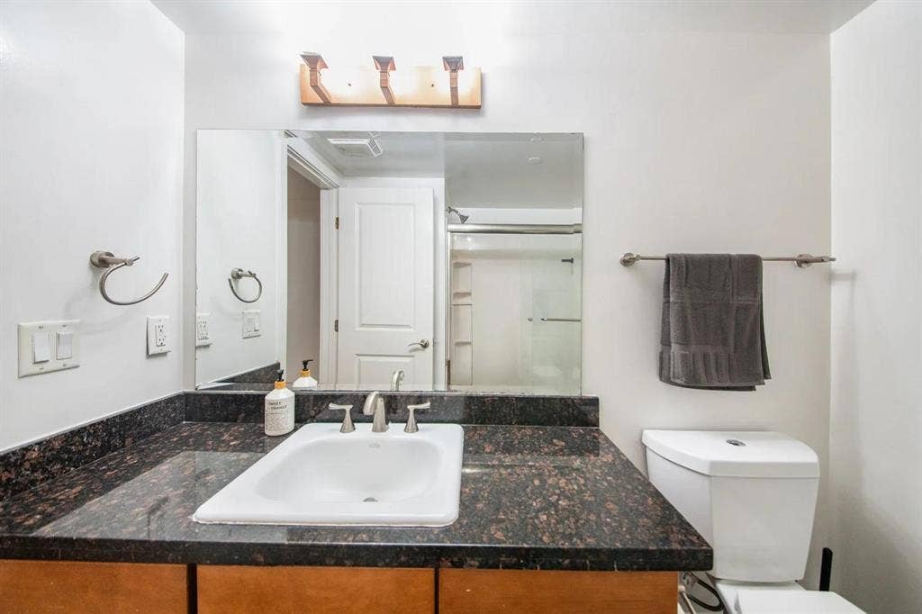 6 BR in Los Angeles