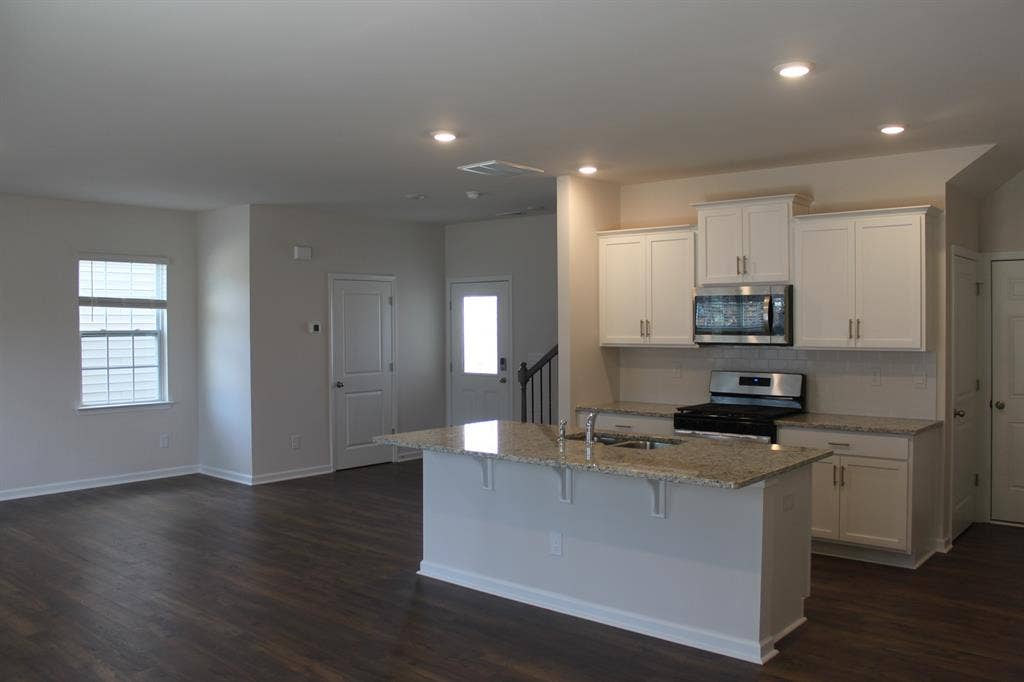 4 BR in Charlotte
