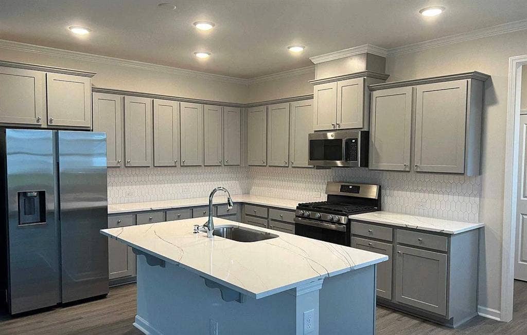 5 BR in Clayton